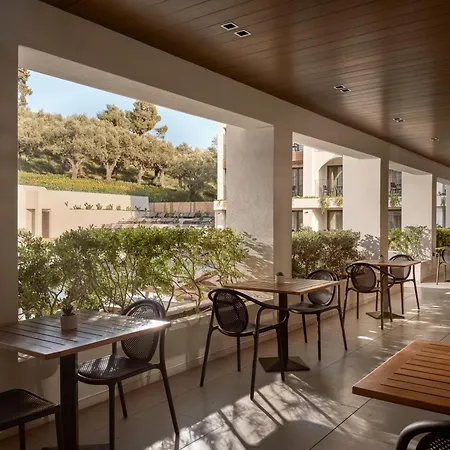 فندق Deluxe Plános