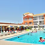 Deluxe Otel