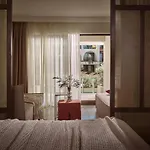 Deluxe
