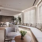 Deluxe Otel 4*