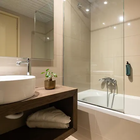 Deluxe 4* Plános