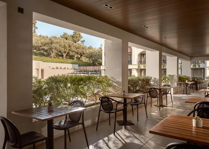 Hotel Deluxe Plános