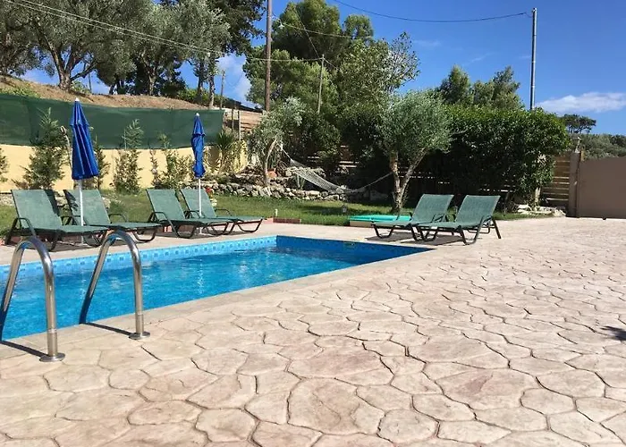 Deluxe Hotel Plános